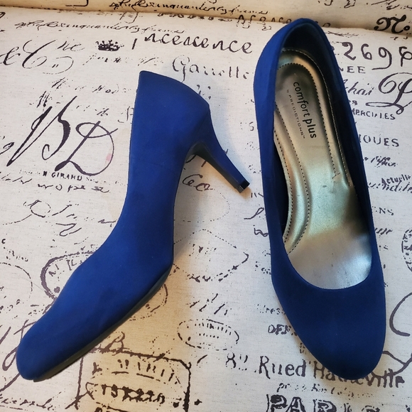 Comfort plus by predictions blue faux suede pumps size 8